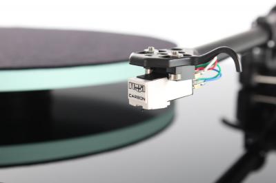 Rega Planar 2 (P2) Turntable - Black Gloss