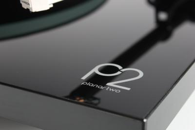 Rega Planar 2 (P2) Turntable - Black Gloss