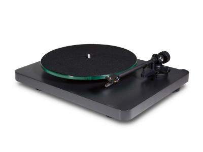 NAD C588 Turntable