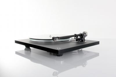 Rega Planar 6 (P6) Turntable with NEO Power Supply - Ania PRO Cartridge (Polaris Grey)