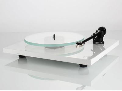 Rega Planar 2 (P2) Turntable - White Gloss