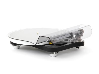 Rega Naia Flagship Turntable with Aphelion MC Cartridge